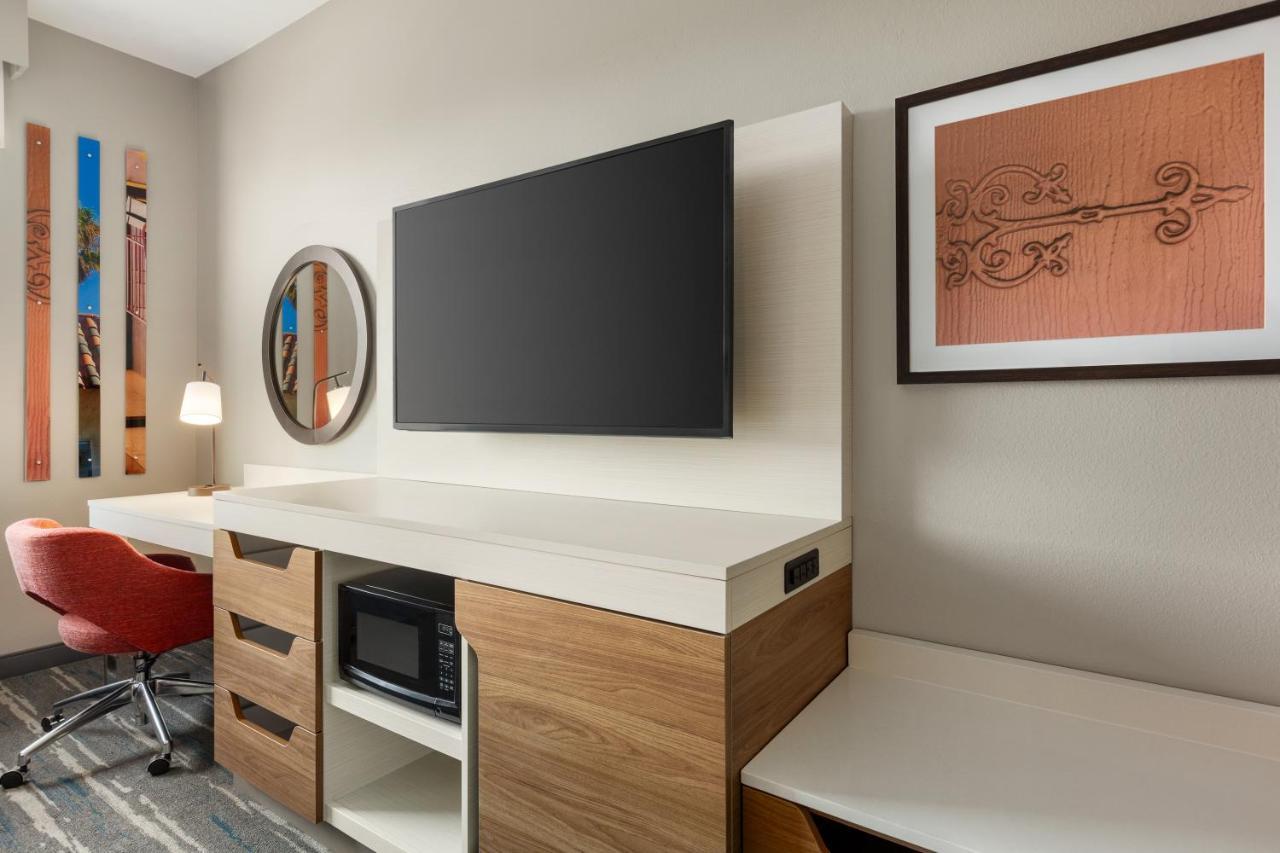 Hampton Inn & Suites San Mateo-San Francisco Airport Buitenkant foto